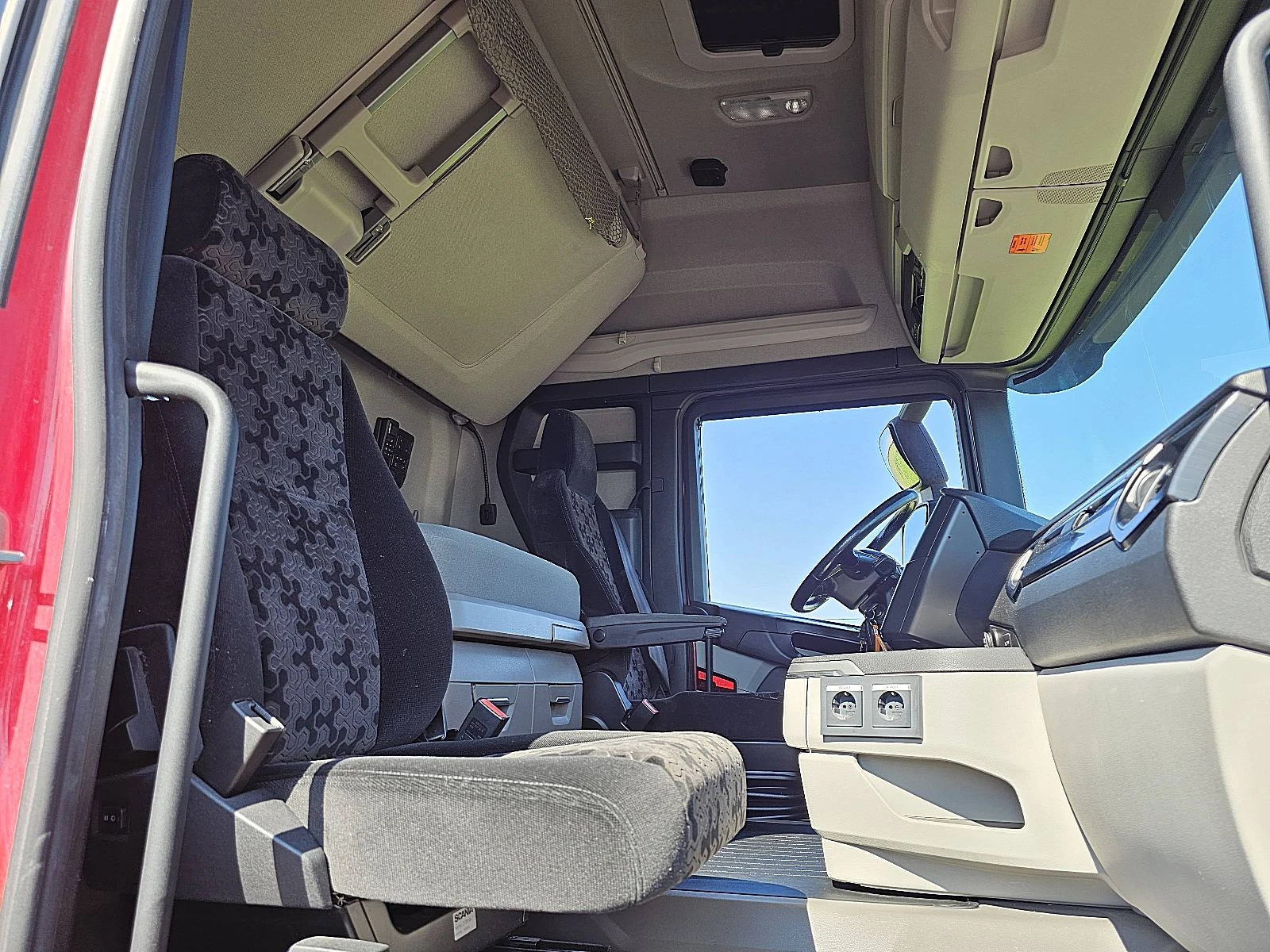 Scania R 2017 - R450 image 7