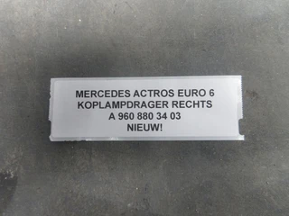 Mercedes-Benz Actros - A 960 880 34 03 KOPLAMPDRAGER RECHTS EURO 6 Nieuw! afbeelding 2 miniatuur