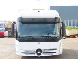 Mercedes-Benz - Body & Chassis Parts Cabine MB Actros BigSpace изображение 1 миниатюра