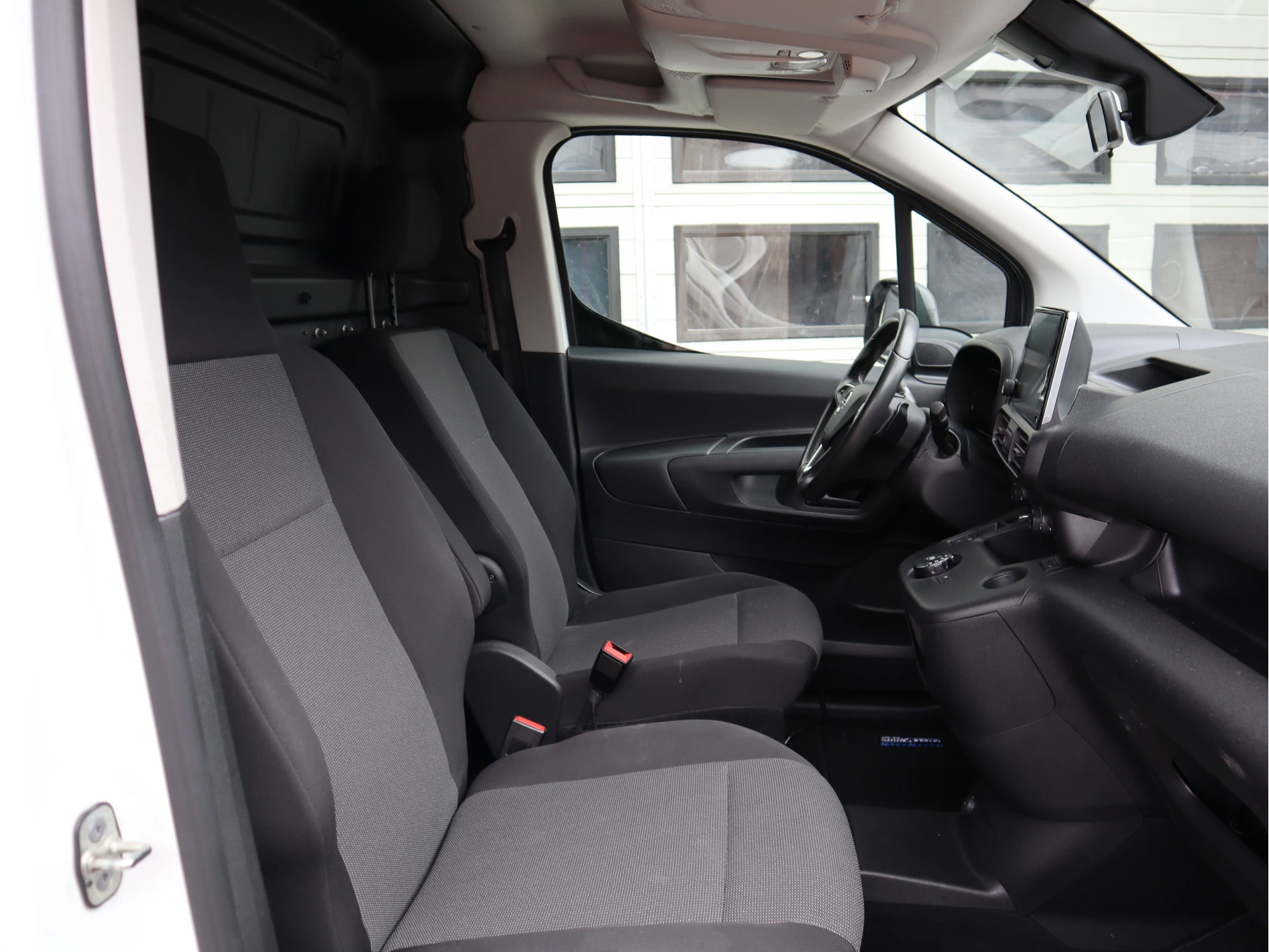 Opel Combo 2022 - 1.5D 131pk Automaat Euro 6 - Apple - Cruise - Airco obrázek 9