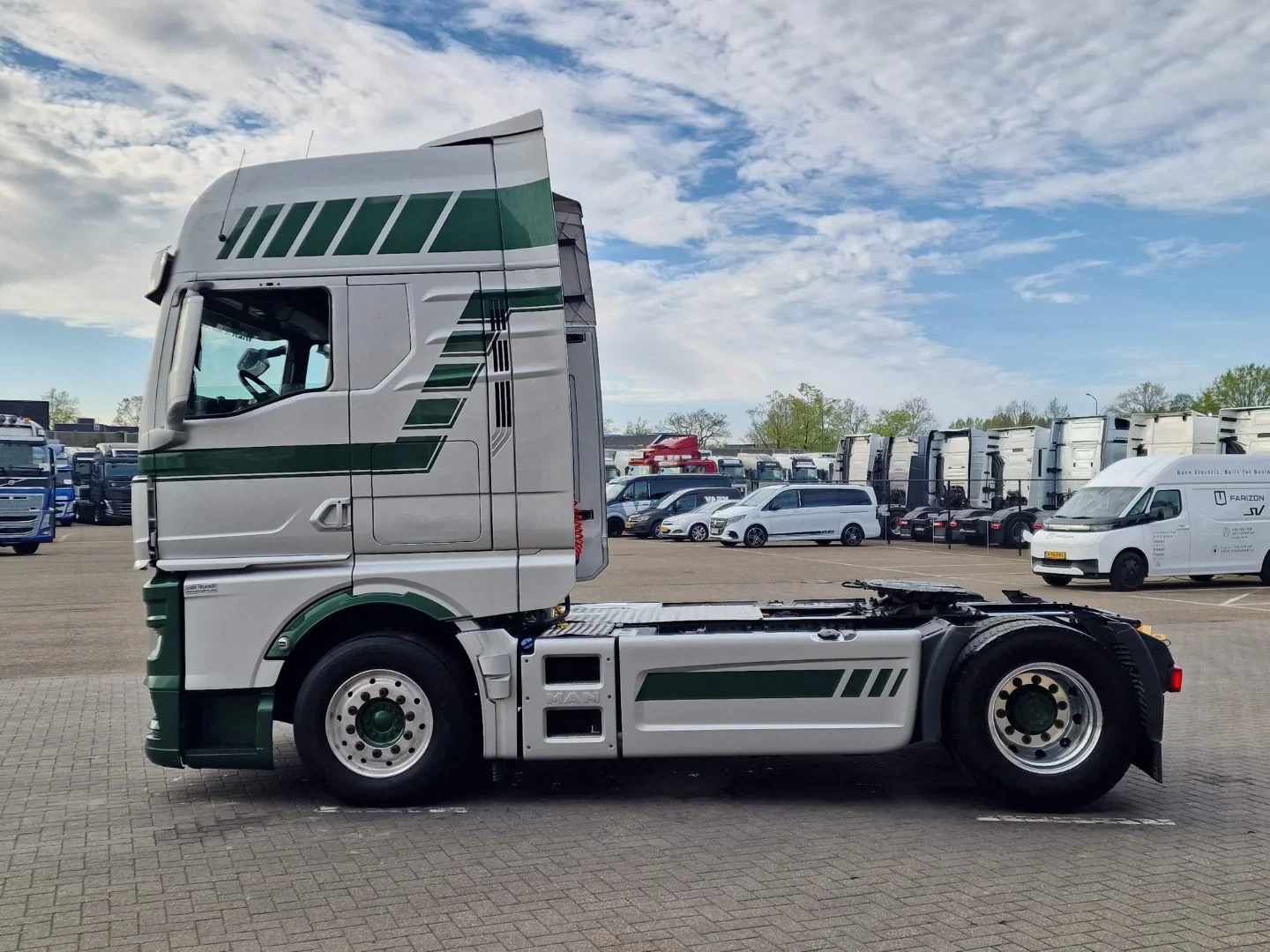 MAN TGX 2023 - 18.510 XXL 4x2 - Retarder - Night clima - Full air - Alloy - 2x tank obrázek 4
