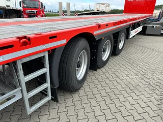 Kässbohrer N/A 2026 - new and unused Heavy-Duty flatbed / 690cm extendable / steering axle / lift axle / twistlocks / timberstakes / NL-trailer / APK: 04-2027 obrazek 41