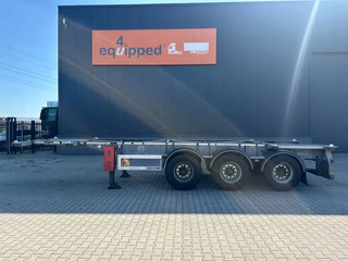 Van Hool 3-ASSIGE OPLEGGER 2015 - 20FT/30FT ADR CHASSIS / galvanized / BPW DRUM / ADR (EX/II, EX/III, FL, AT) / NL-chassis / APK+ADR: 10-2026 image 2 thumbnail