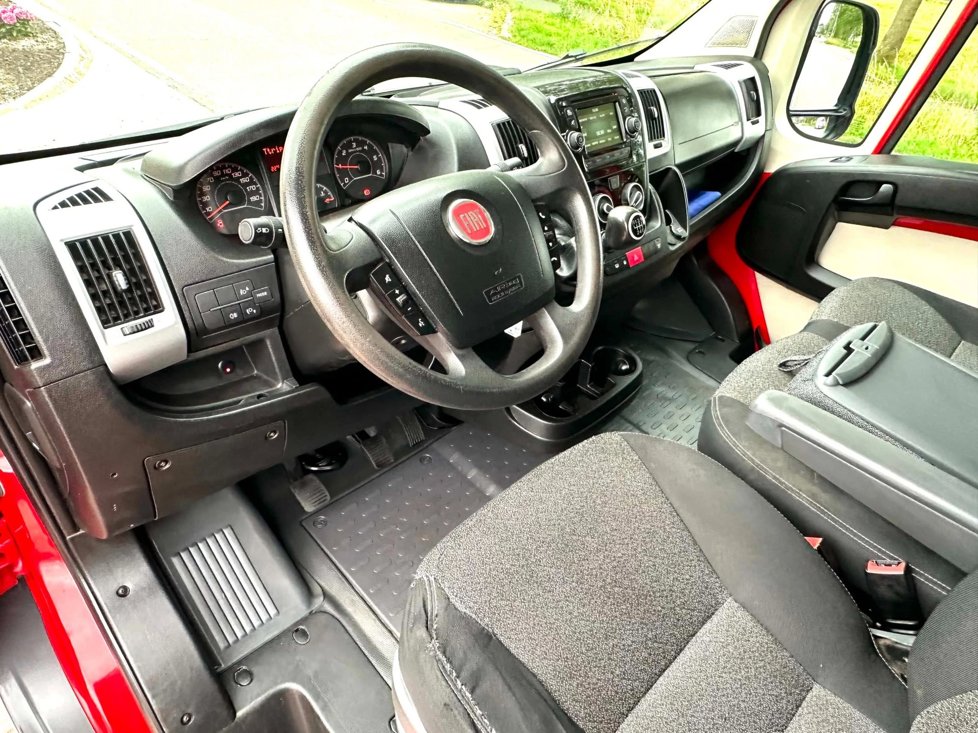 Fiat Ducato 2017 - 35H 2.3 MultiJet L2H1 DC 7 Persoons 99.192 km.!!! Euro 6 afbeelding 20
