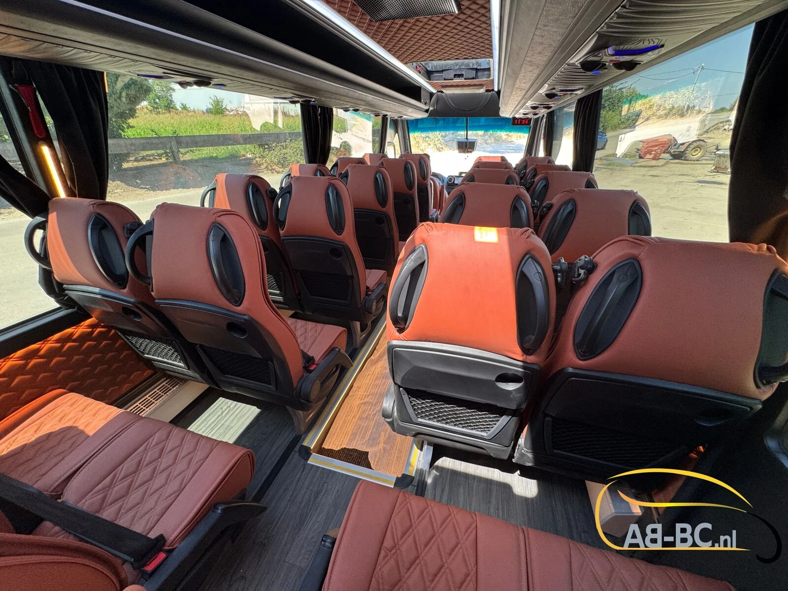 Mercedes-Benz Sprinter - NERO - 31 Seats EURO 6 afbeelding 15