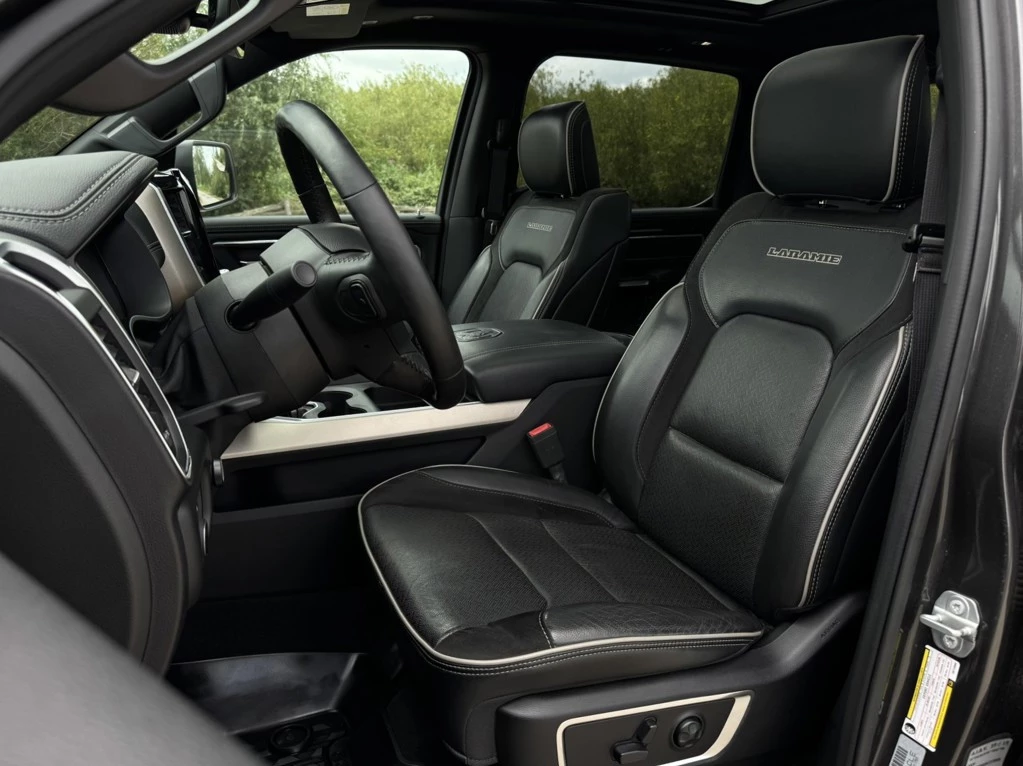 Dodge Ram 1500 2019 - LARAMIE 5.7L V8, 1E EIG, ONDERH HISTORIE, LIMITED WIELEN, PANO, 360, H&K, BLIS, ACC, LUCHTVERING afbeelding 7