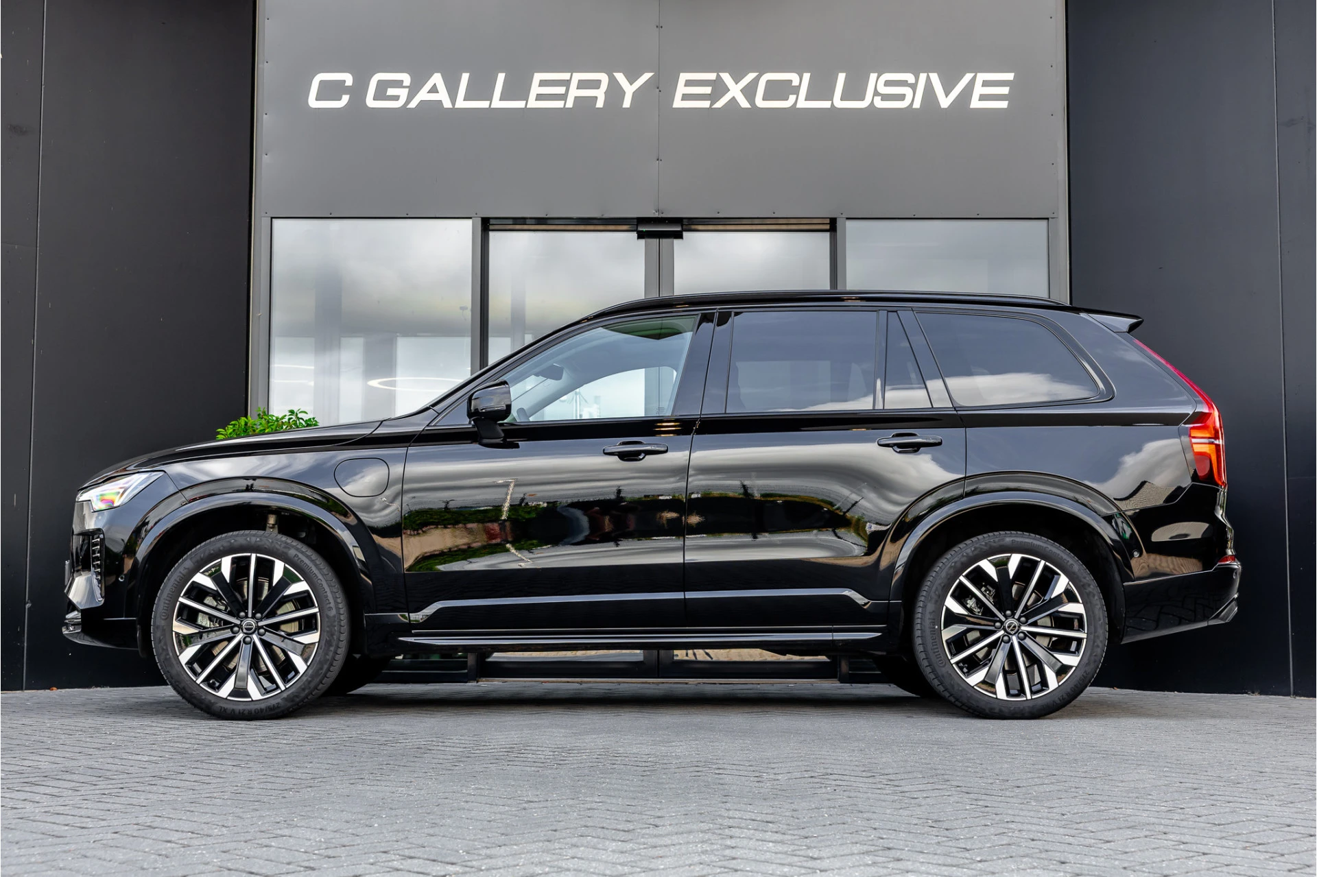 Volvo XC90 2025 - 2.0 T8 Plug-in hybrid AWD Plus Bright afbeelding 4