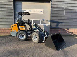 Giant G2500 X-TRA HD minishovel / kniklader NIEUW 2026 afbeelding 1 miniatuur