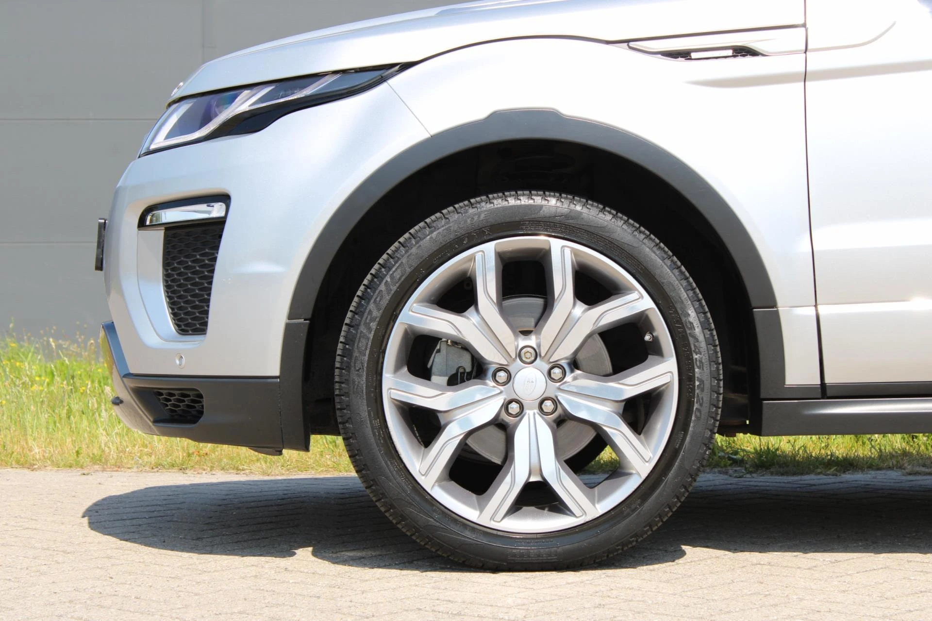 Land Rover Range Rover Evoque 2016 - 2.0 Si4 Autobiography 241PK !!NIEUWBINNEN!! afbeelding 4