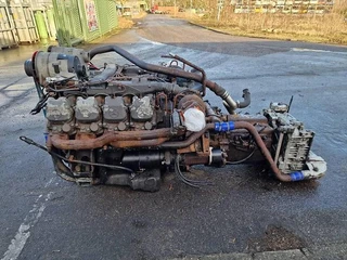 Mercedes-Benz OM442A image 2 thumbnail