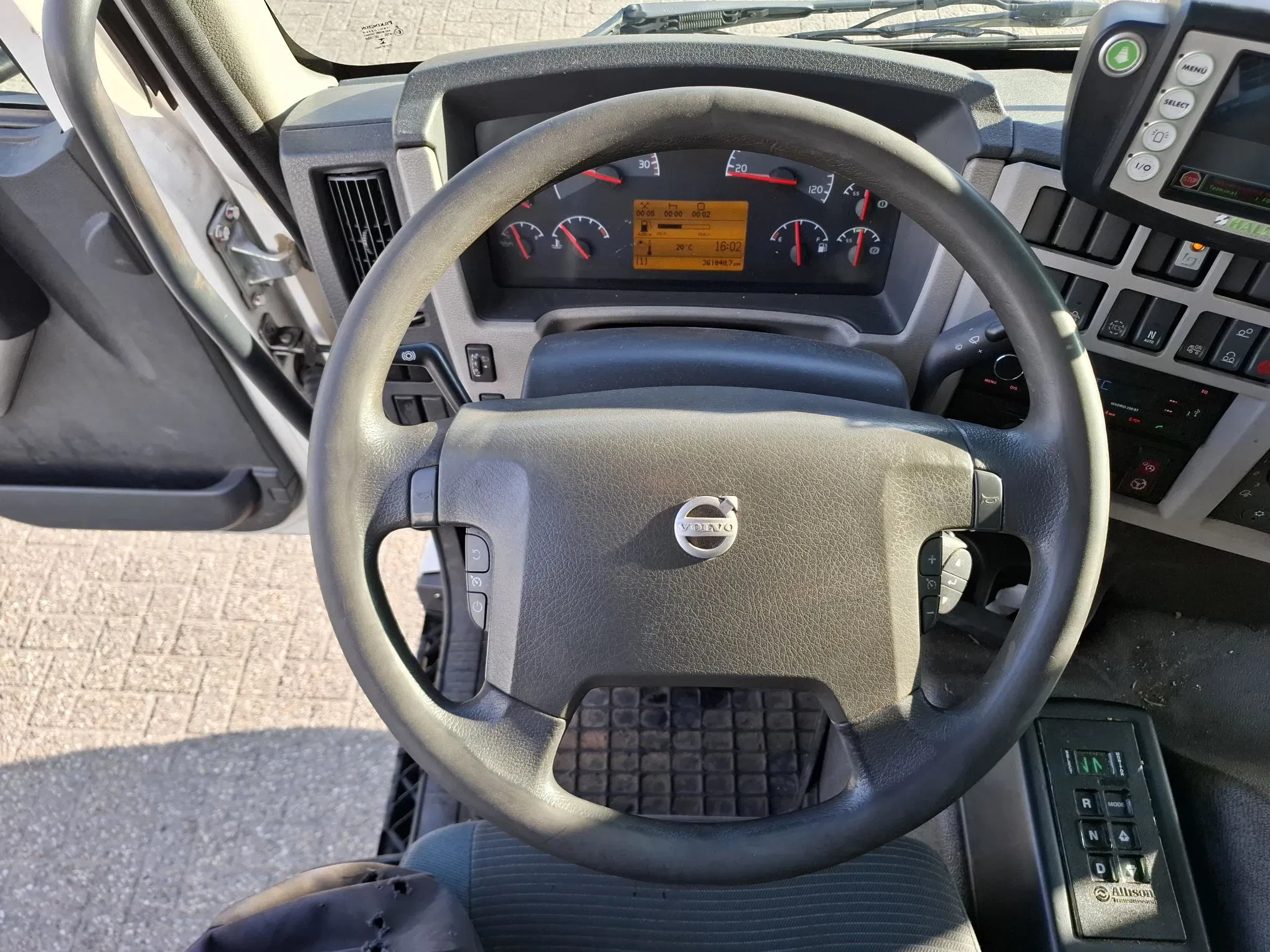 Volvo FE 260 2011 - / NL GARBAGE TRUCK / TUV:26-09-2026 / LENKACHSE / ONLY:361848 KM / AIRCO / 3SEATS / AUTOMATIC / EURO-5 / 2011 immagine 18