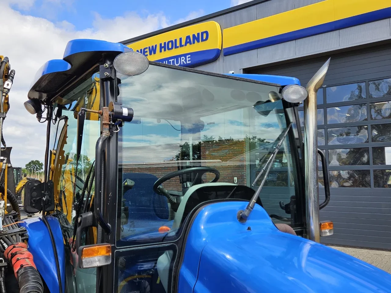 New Holland 2003 - Boomer 3050 met Bos Maaiarm afbeelding 14