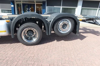 Mercedes-Benz Actros 2019 - 2642 LL Chassis Cabine Giga space image 16