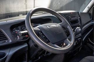 Iveco Daily 2015 - 50C15 3.0L | Open Laadbak | Kraan | Euro 6 | 1ste Eigenaar| 146 PK | 3-Zits image 12