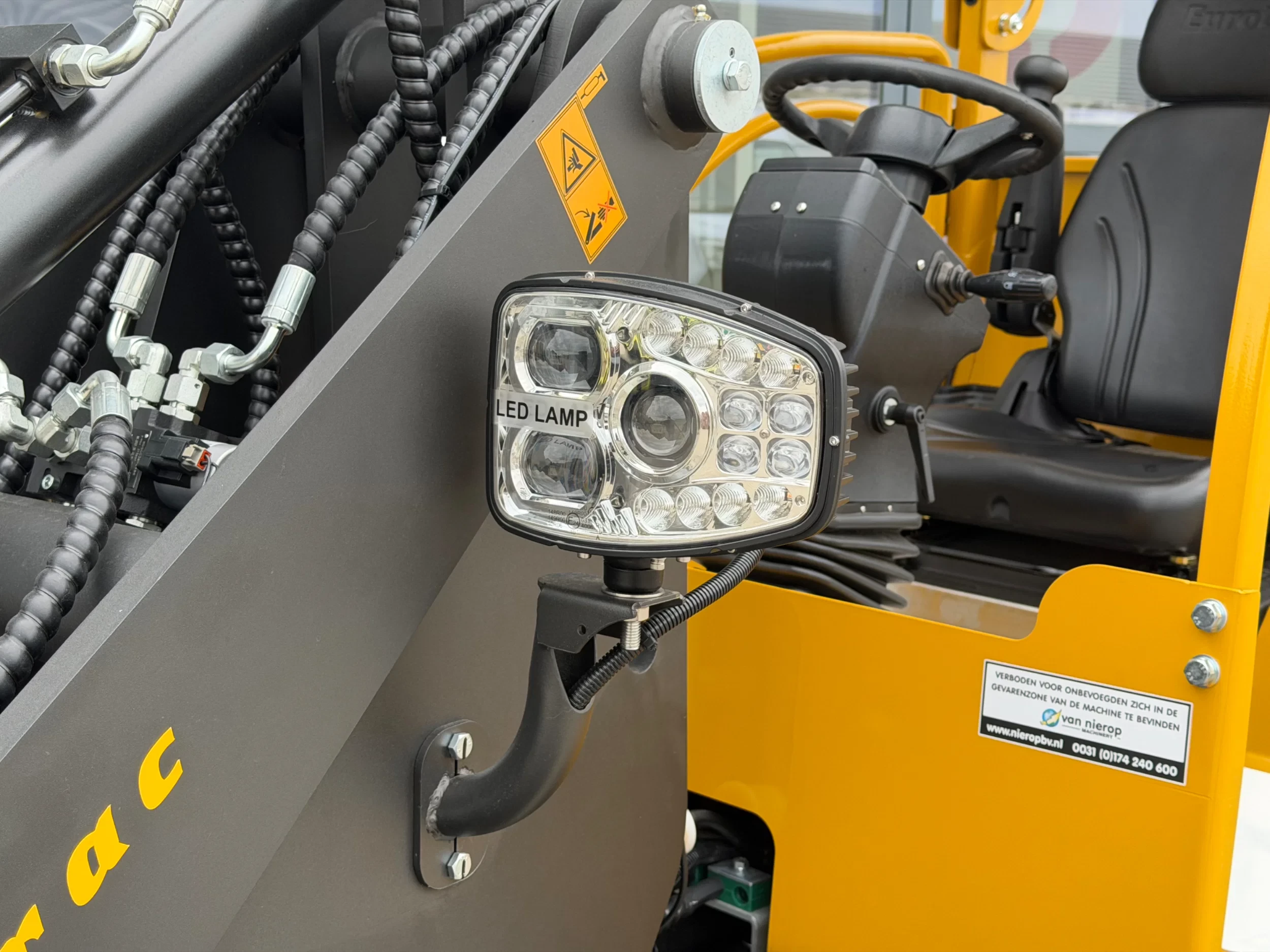 Eurotrac 2026 - W12 S Shovel/Wielader Snelwissel Extra Functie + Puinbak & Lepels NIEUW afbeelding 13