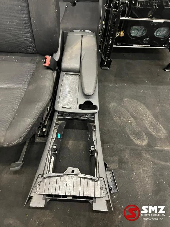 Mercedes-Benz - Occ set interieur met zetels S204 Mercdes obrázek 7