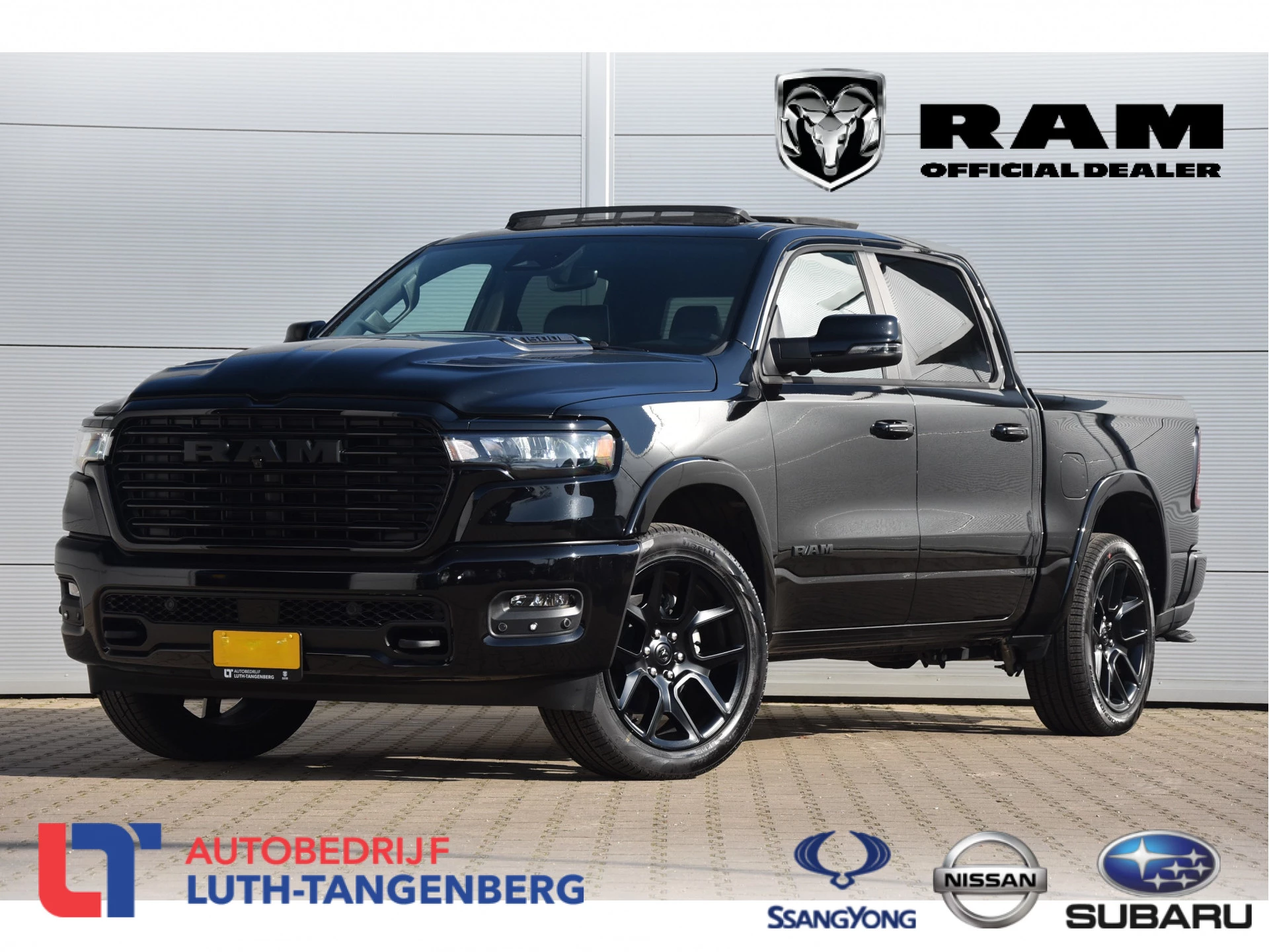 Dodge Ram 1500 2024 - 4x4 Crew Cab Laramie Black Hurricane ALL IN obrázek 1