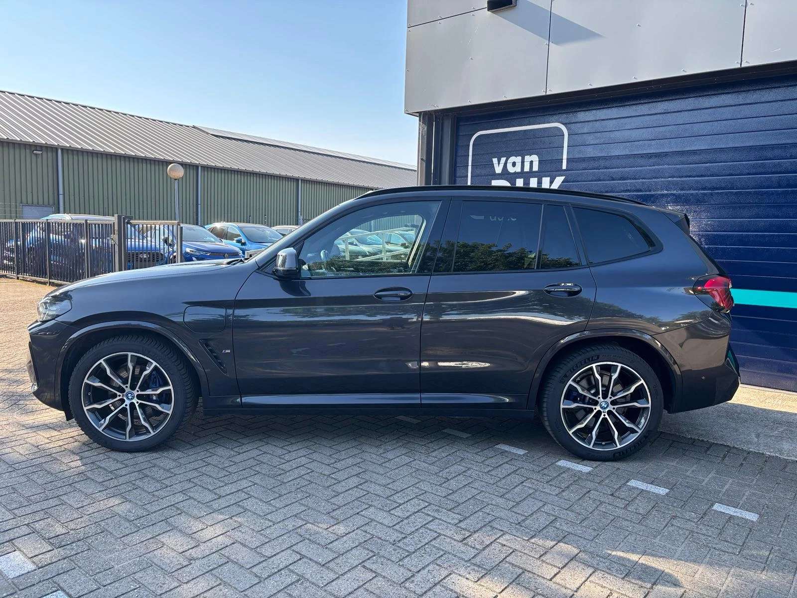 BMW X3 2023 - xDrive30e High Executive afbeelding 2
