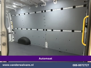 Volkswagen Crafter 2022 - 2.0 TDI 141pk Automaat L4H3 L3H2 Euro6 Airco | Camera | Apple Carplay | Cruisecontrol afbeelding 15