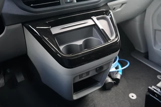 Ford Tourneo Custom 2026 - 340 2.5 PHEV L2H1 Titanium X 232pk | ACC | Pano | B&O | Elek. schuifdeuren | 360 camera | Elek-Trekhaak | Prijs excl. BTW | Rijklaar image 39