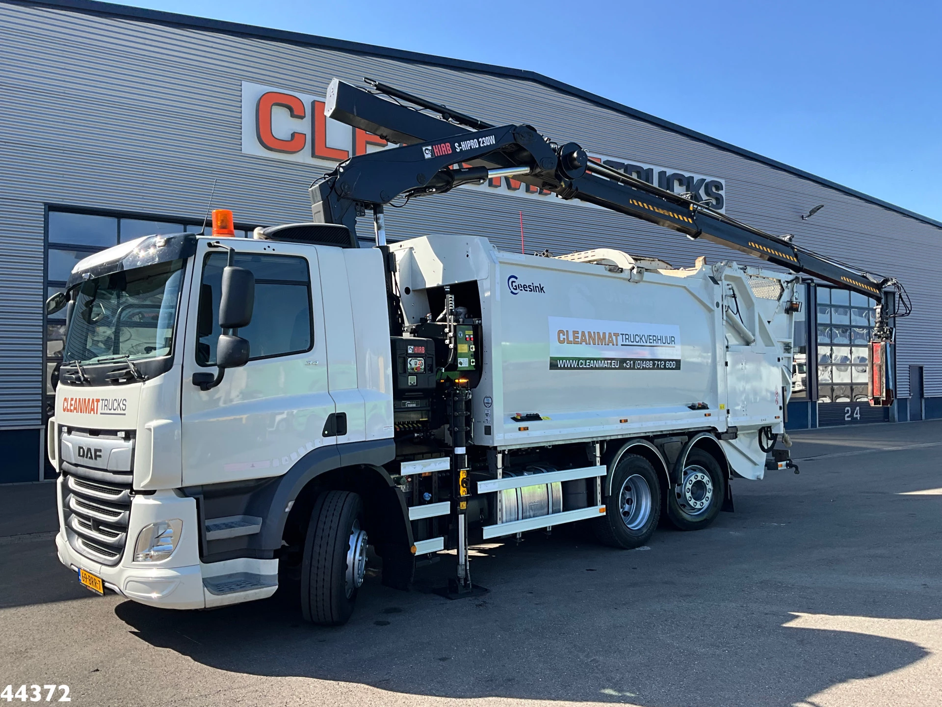 DAF FAN CF 340 Hiab 23 Tonmeter laadkraan 2021 Bild 1