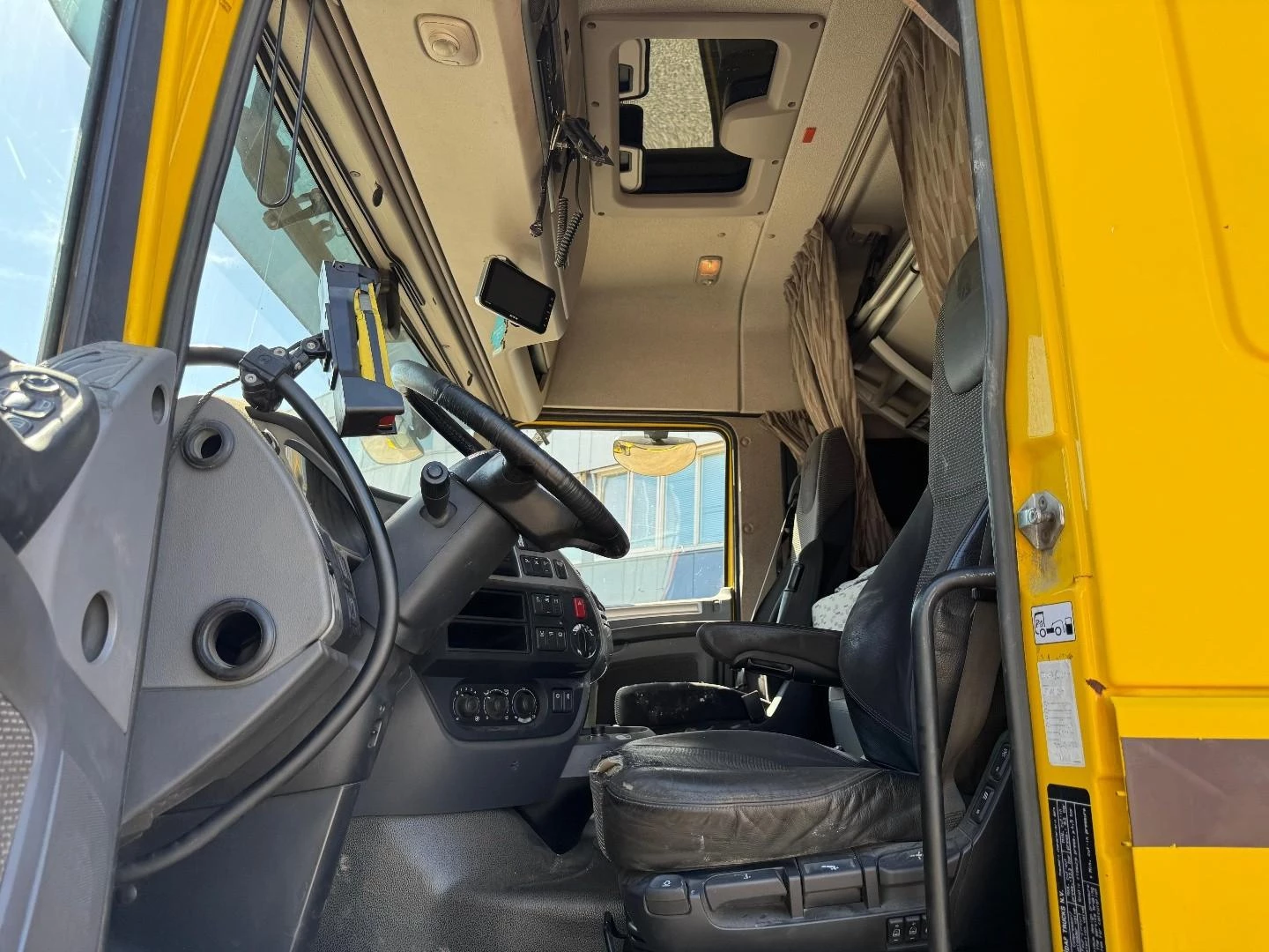 DAF XF 510 2016 image 9