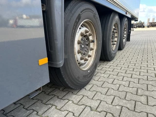 Schmitz Cargobull N/A 2016 - SKO 24/L CARRIER VECTOR 1950 MT D/E / DISCBRAKES / PALLETBOX / 265cm inside height bild 29