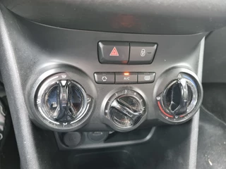 Peugeot 208 2019 - 1.2 PureTech Signature automaat изображение 7
