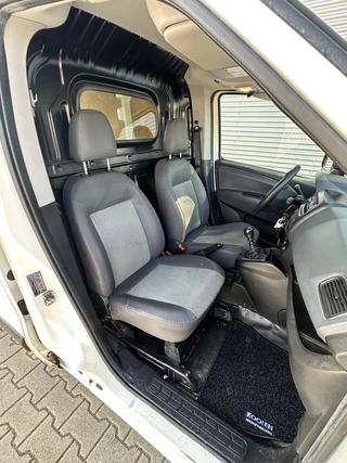 Fiat Doblò 2013 - Cargo 1.4 T-Jet Natural Power CNG/Benzine Combo/Caddy immagine 4
