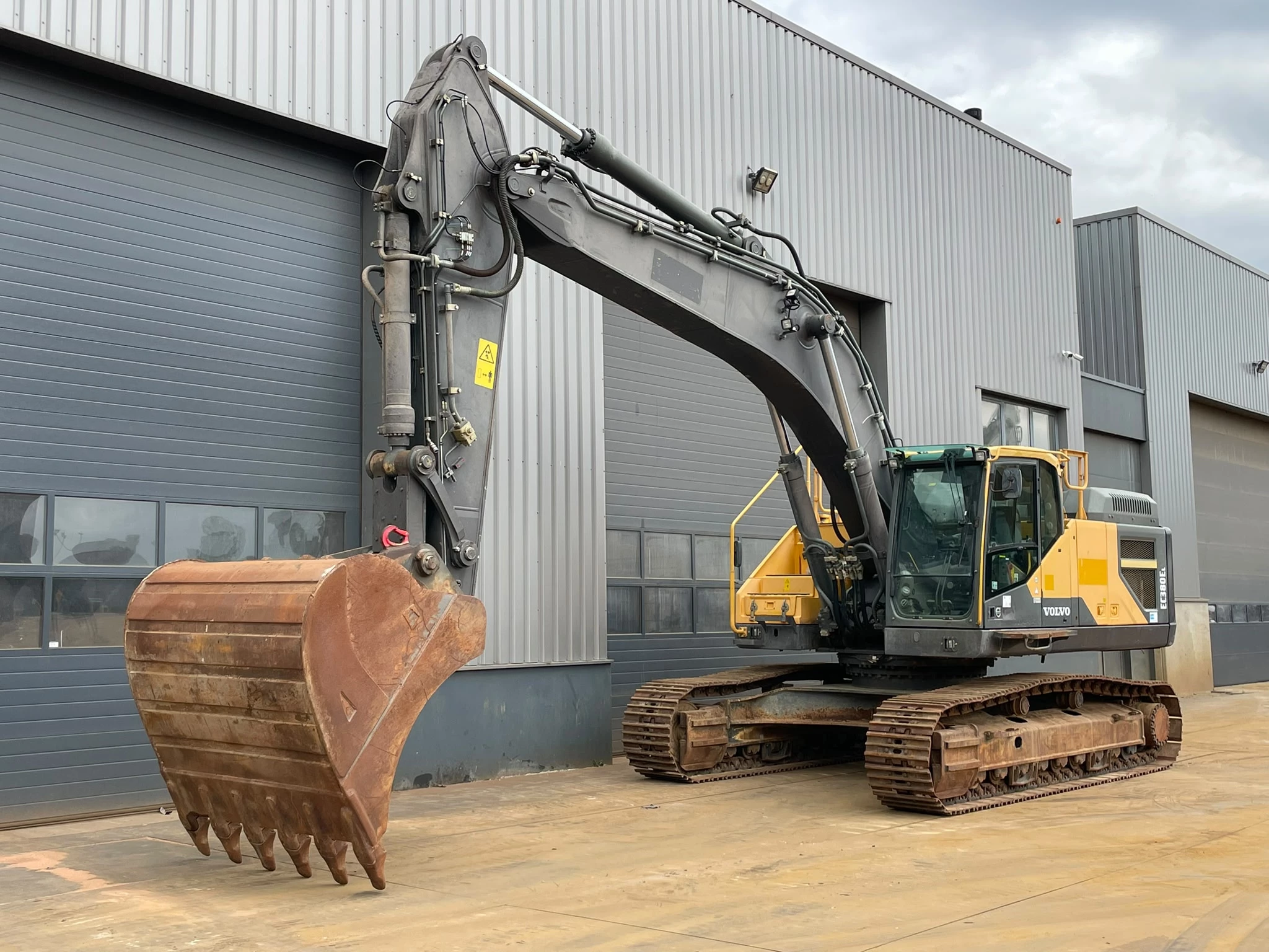 Volvo EC380EL | German machine 2015 obrázek 2