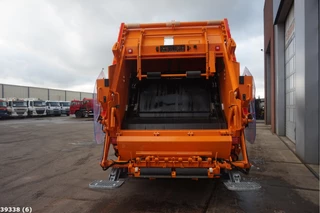 Mercedes-Benz Antos 2533 2020 - N/A obrazek 4