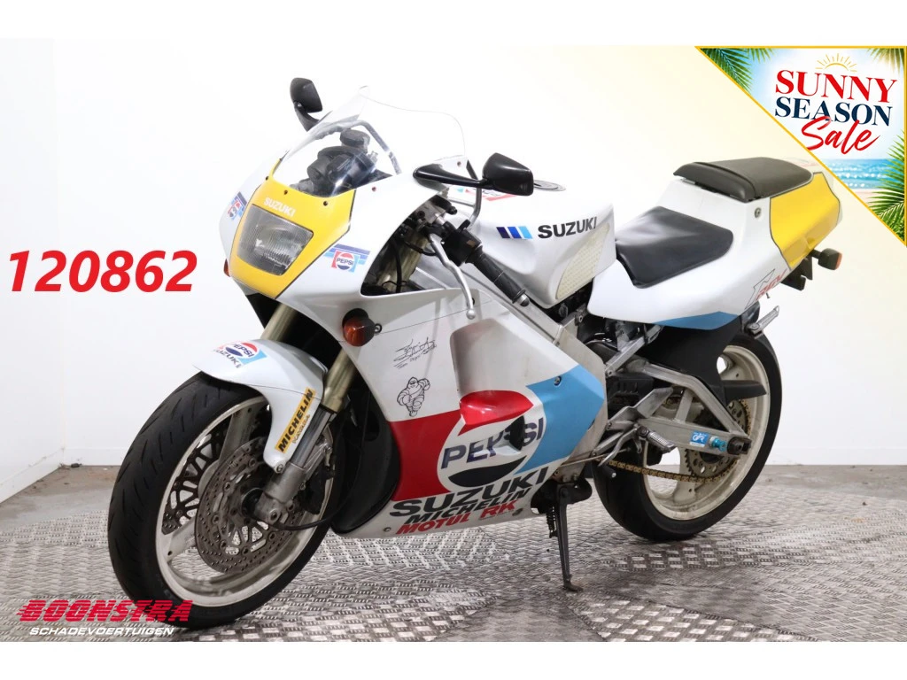 Suzuki RGV 250 1994 - VJ22 Pepsi afbeelding 1