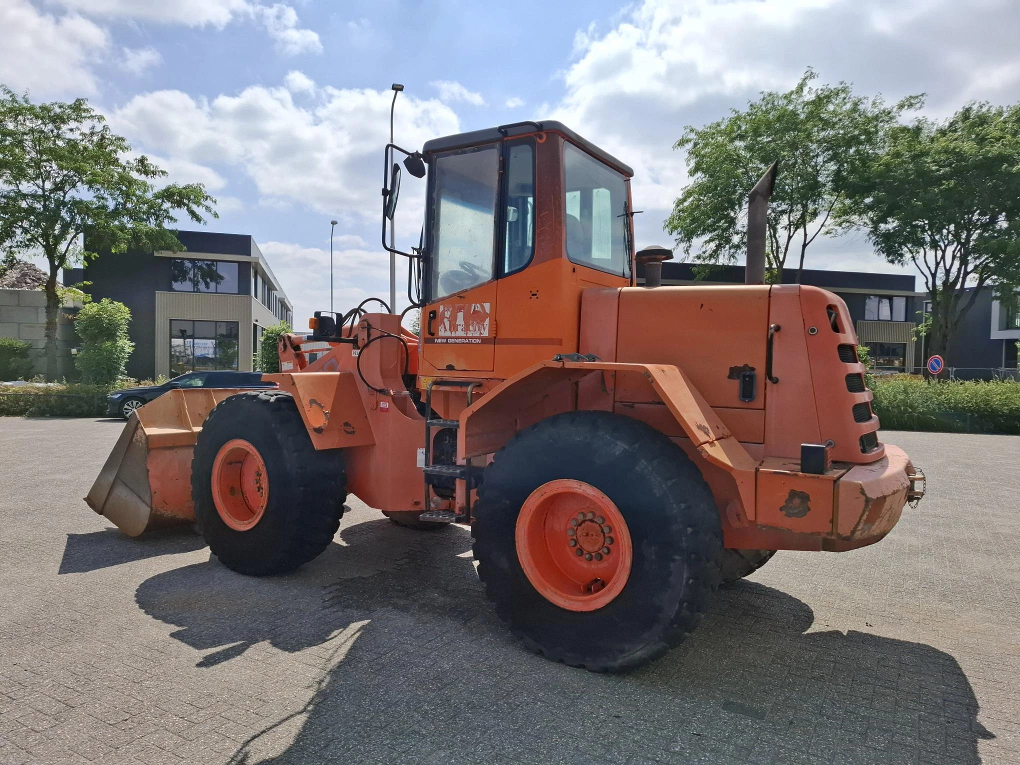 Fiat 2000 - W130A / 8161 HOURS / 96 KW / CENTRAL LUBRICATION SYSTEM / 2000 immagine 9