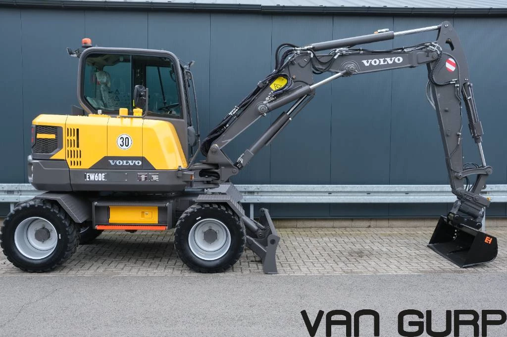 Volvo 2022 - EW 60 E | 30km/h Verstellausleger Powertilt Klima obrázek 2