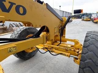 Volvo N/A 2010 - G930 - CE obrazek 20