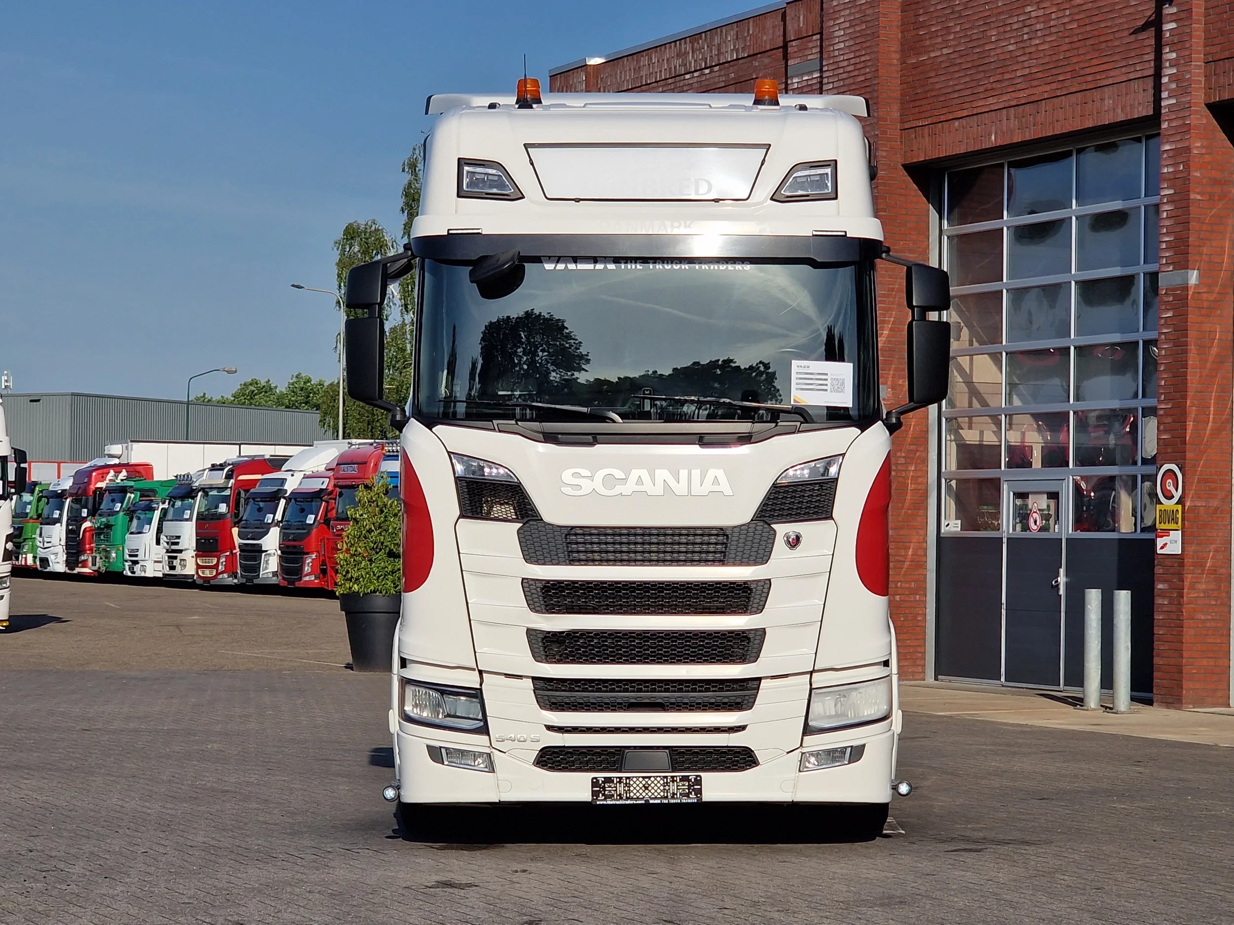 Scania S 2021 - S540 NGS Highline 4x2 - Low deck - Retarder - Custom interior - Night clima - Full air - Led - Navi obrázek 2
