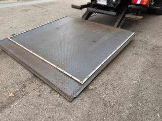 Mercedes-Benz Antos 1827 2016 - 4X2 GESLOTEN BOX MET KLEP image 7