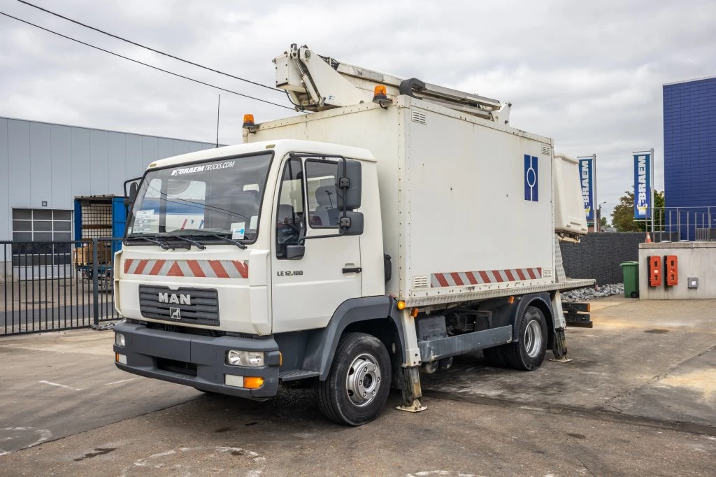 MAN 2005 - LE 12.180 - COMILEV EN170TPC image 1