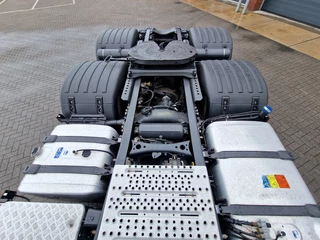 Scania R 2020 - R650 V8 NGS Highline 6x4 - Manual gearbox with retarder - Full air - 2x tank afbeelding 35