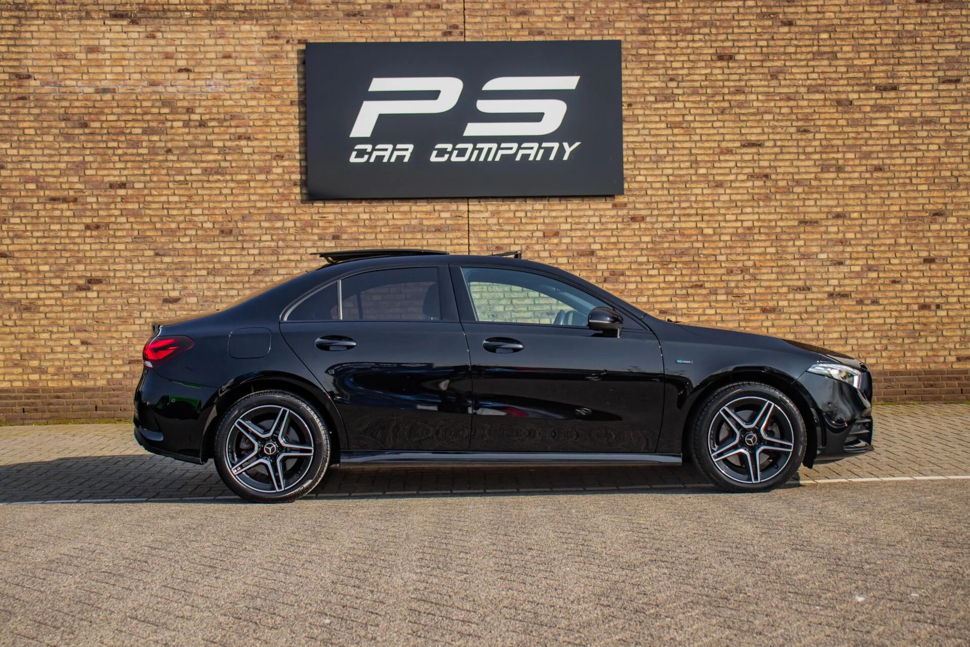 Mercedes-Benz A-Klasse 2021 - 250e AMG-Line, Pano, Burmester, Half Leder afbeelding 7