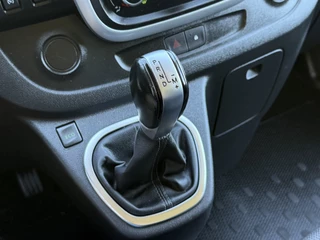 Renault Trafic 2021 - 2.0 dCi 146 PK / AUTOMAAT / L1H1 / 1e EIG. / 2x SCHUIFDEUR / INRICHTING / CAMERA / 3-ZITS image 21
