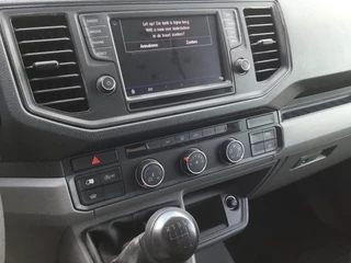 Volkswagen Crafter 2018 - BUSCAMPER image 11