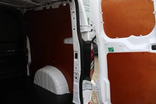 Ford Transit Custom 2024 - 320 2.0 TDCI L2H1 Trend DC 136pk - Raptor Grill - Styling Pack - LM velgen - Betimmering - Camera - Trekhaak - Stoel/Stuurverwarming - Rijklaar imagen 31
