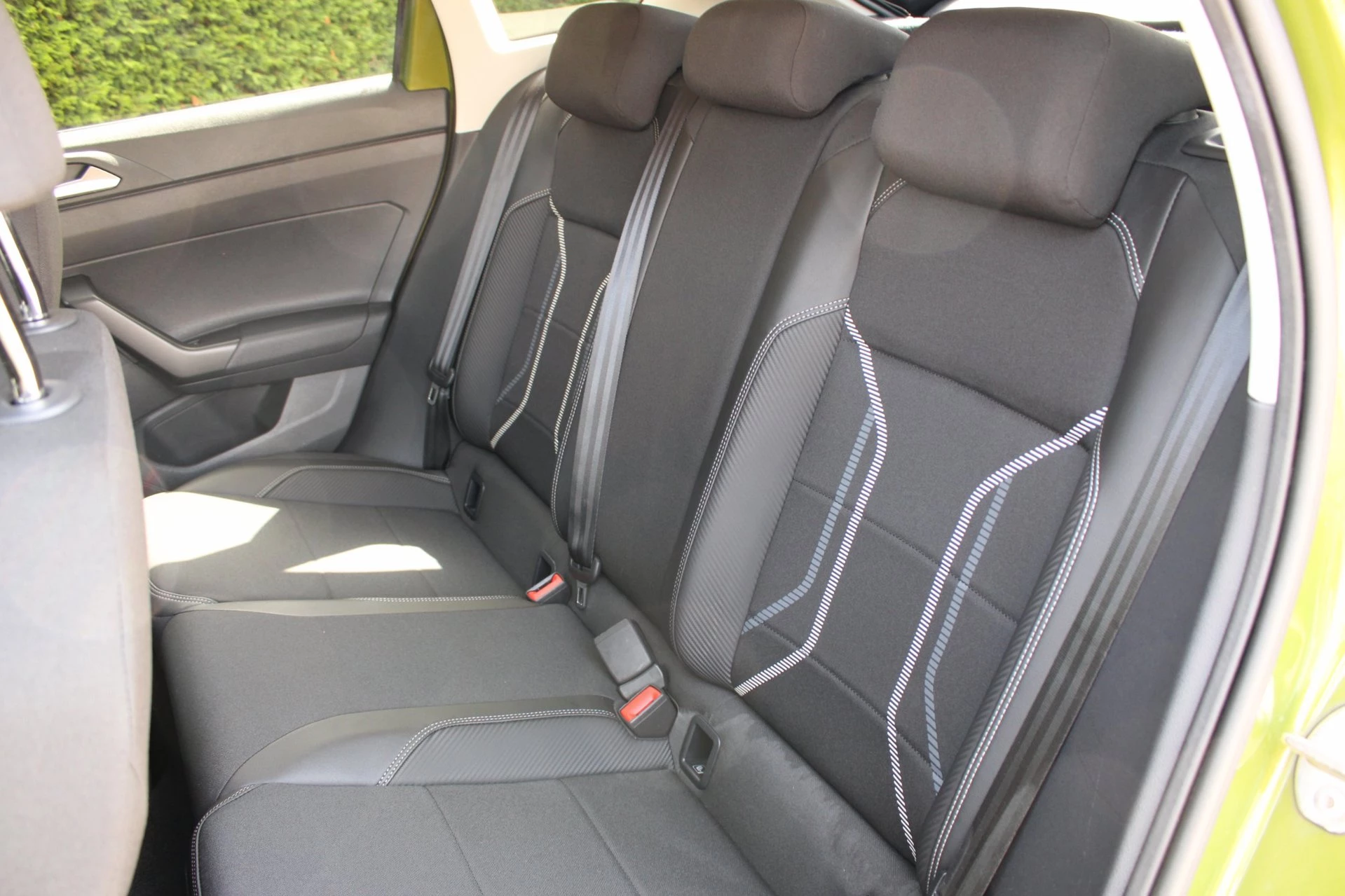 Volkswagen Taigo 2022 - 1.0 TSI Style Automaat Panodak Carplay Keyless Stoelverwarming VisualGreen afbeelding 38