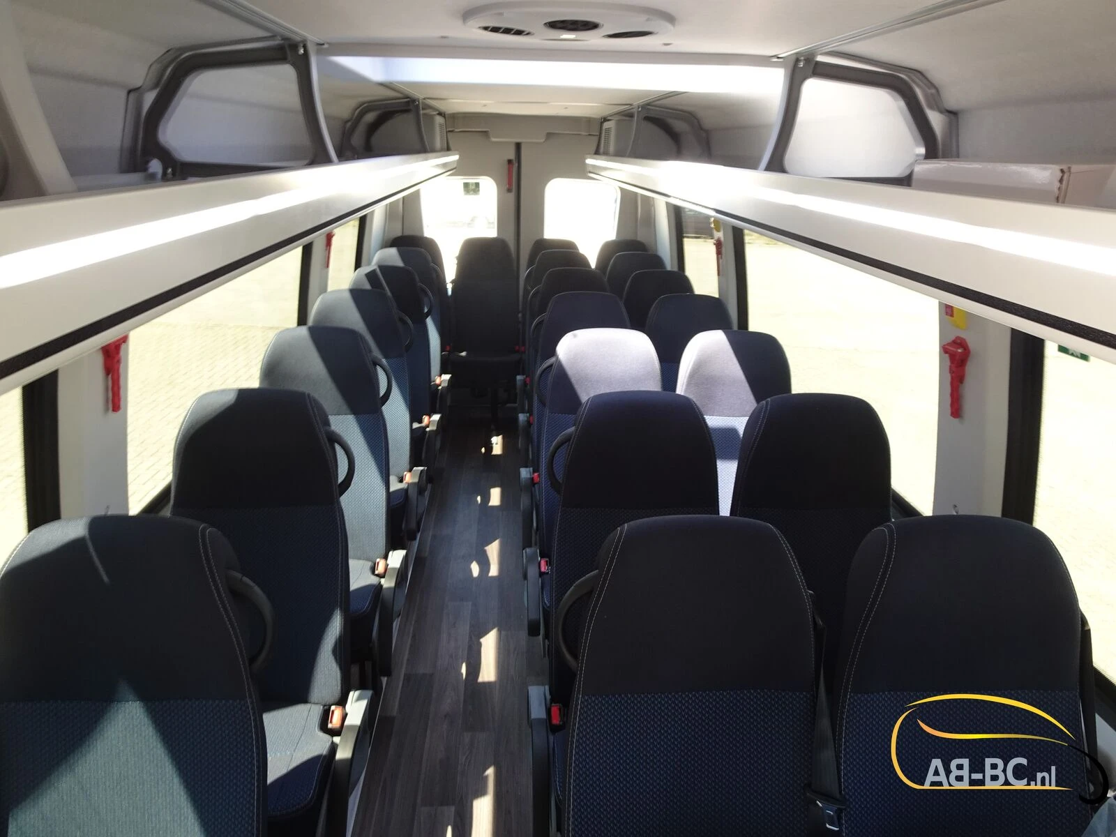 Iveco Daily - 65C18HA8 NEW Automatic 24 seats afbeelding 38