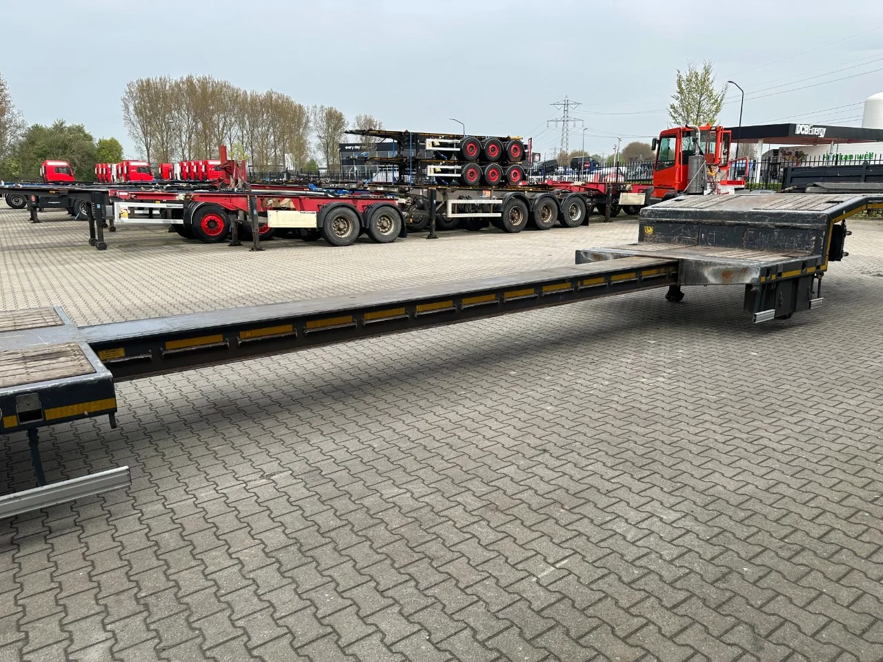 Kässbohrer 2022 - Lowbed / 6.00m extendable / hydraulic ramps / steering-axle / lift-axle afbeelding 40