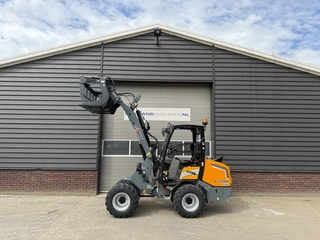 Giant G2700 HD+ minishovel NIEUW agri uitvoering 2026 afbeelding 3 miniatuur