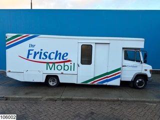 Mercedes-Benz N/A 2002 - Vario 814D Promotional Truck, Manual transmission image 18