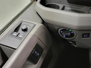 Volkswagen Crafter 2018 - 2.0TDI Dubbele Cabine Kipper 3000kg Trekgewicht Euro 6! zdjecie 15