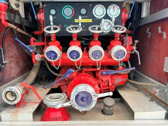 DAF 65.210 1994 - ATI CREWCAB KRONENBURG FIRE TRUCK (ONLY 26.750 KM!!! / EURO 2 / FULL STEEL SUSPENSION / MANUAL GEARBOX / ETC.) afbeelding 20